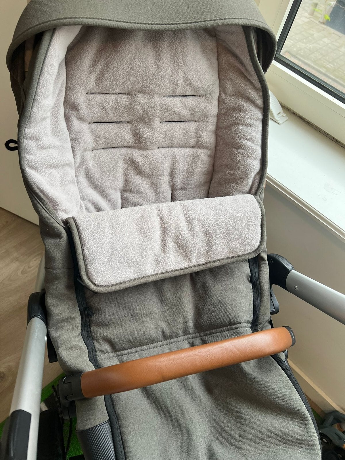 Foto 8 van Mutsy Nio Adventure Sea Green kinderwagen met accessoires