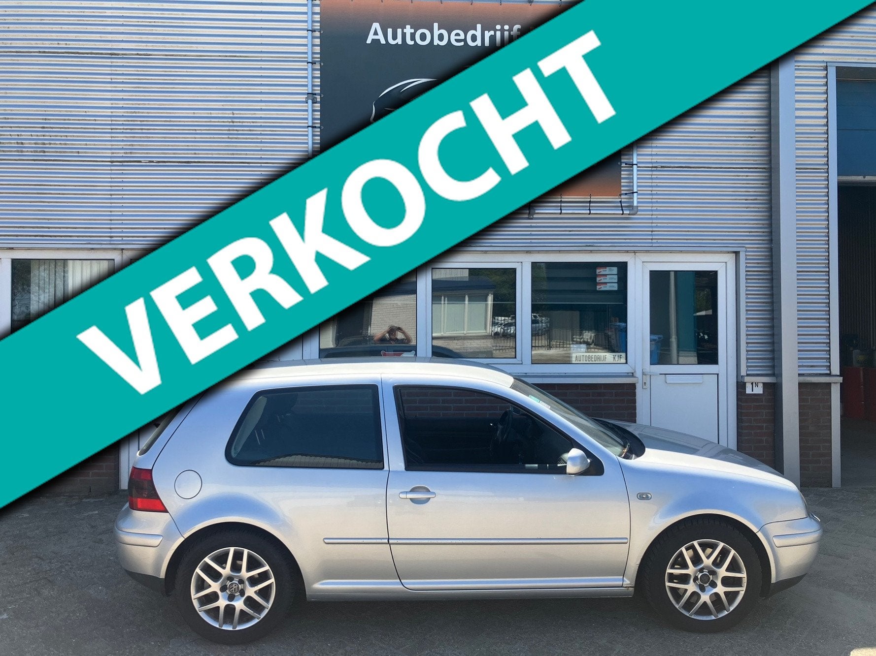 Volkswagen Golf 2.3 V5 Highline Clima leer Cruisse, Auto's, Volkswagen, Voorwielaandrijving, Gebruikt, Zwart, Bedrijf