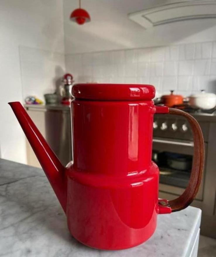 Theeketel Ketel rood vintage emaille, Ophalen of Verzenden