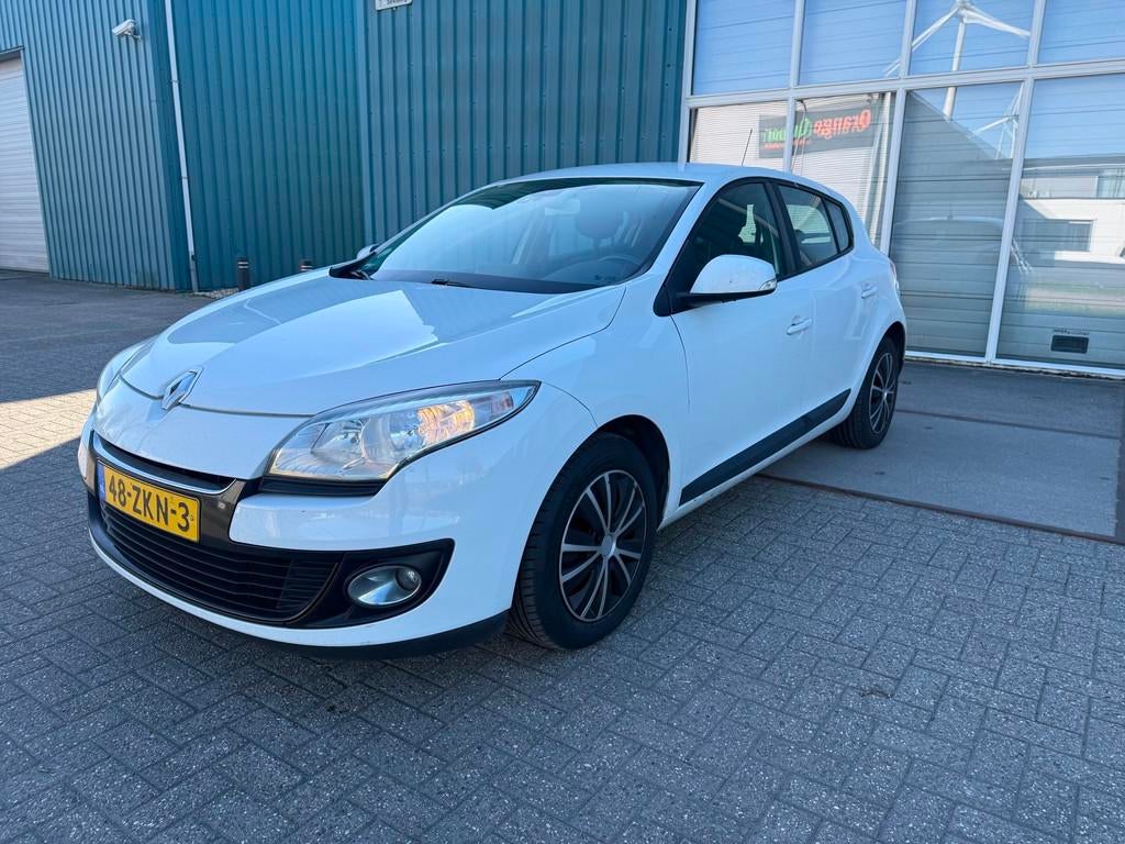 Renault Mégane 1.5 dCi Expression, Auto's, Euro 5, Gebruikt, Navigatiesysteem, 4 cilinders
