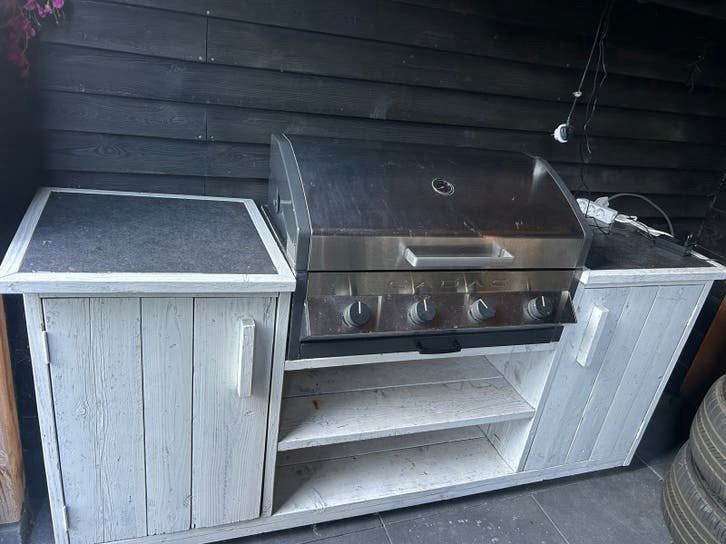 Cadac gasbarbecue met buitenkeuken, Ophalen, Gebruikt