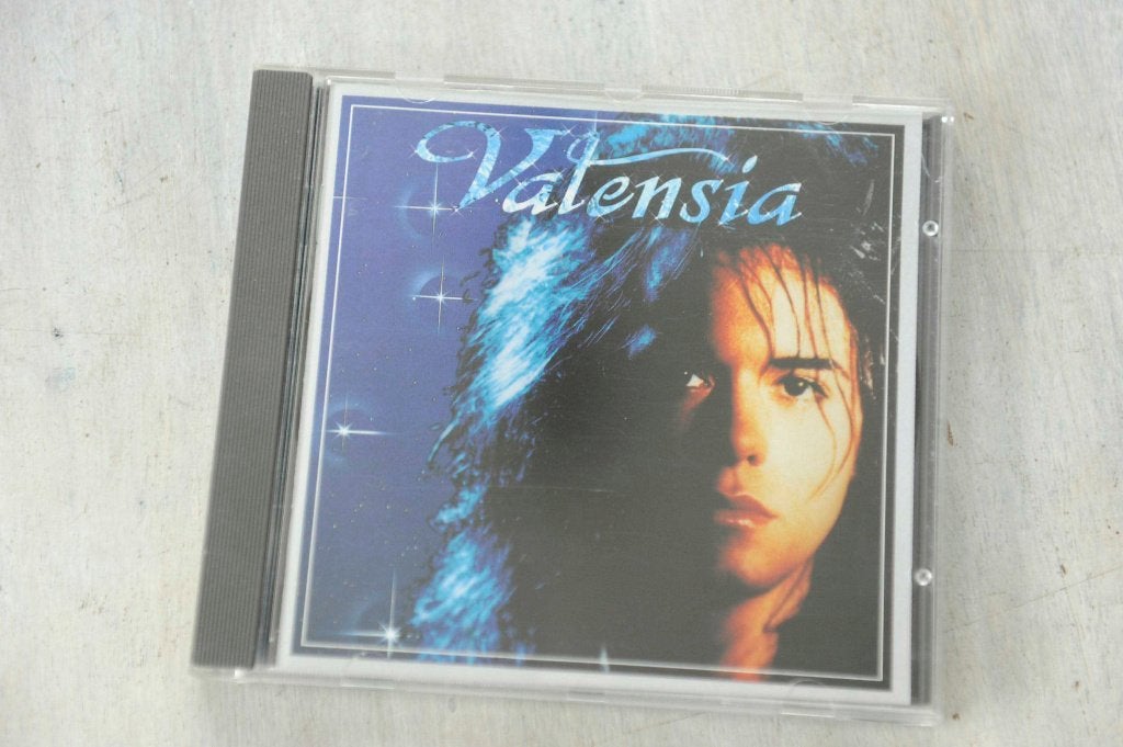 Valensia - Valensia debut album 12 geweldige nummers, Inclusief boekje, Zo goed als nieuw, Album, Verzenden