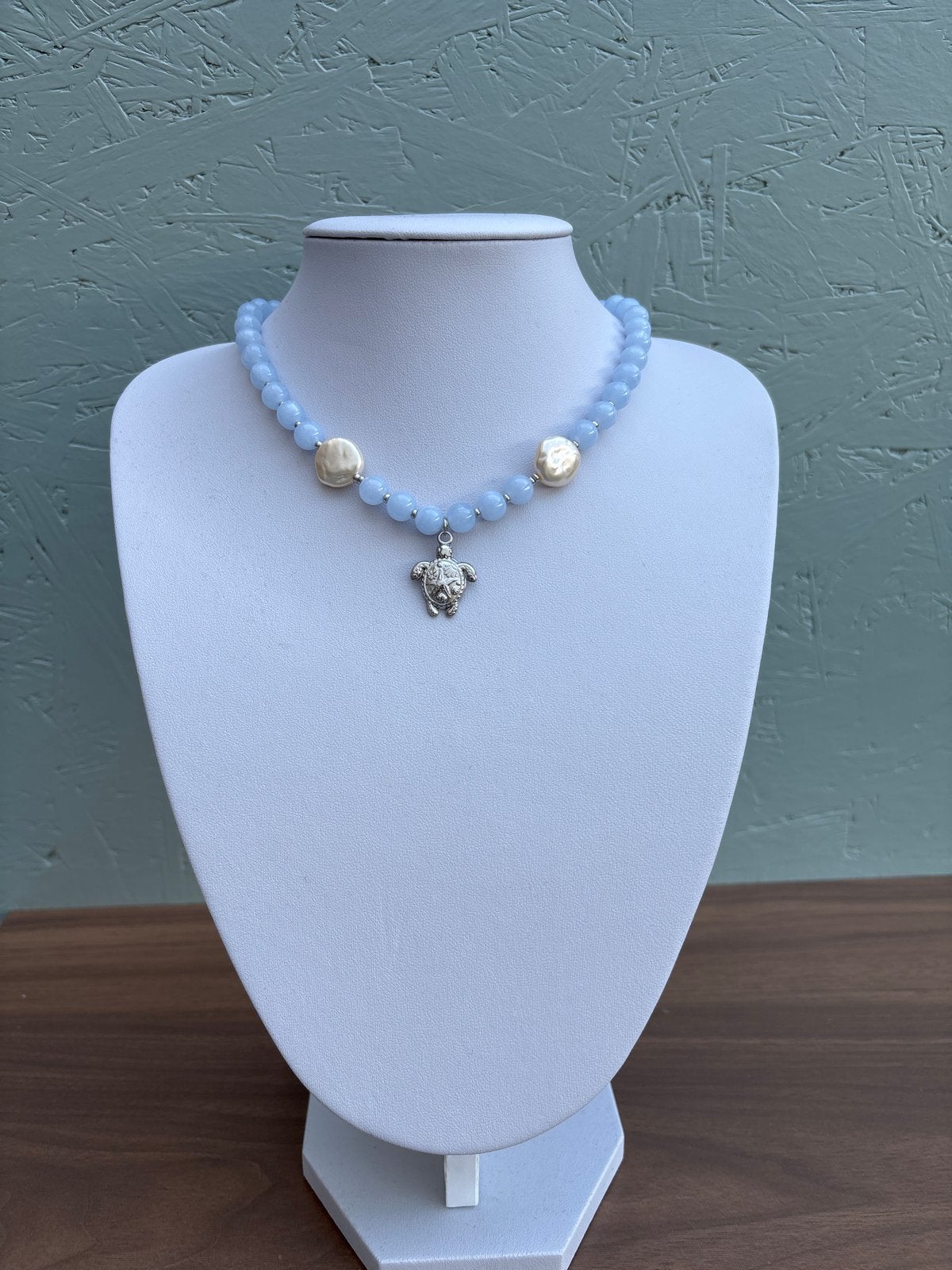 Handgemaakte kralenketting in lichtblauw met zilver, Overige materialen, Verstelbaar, Blauw, Nieuw
