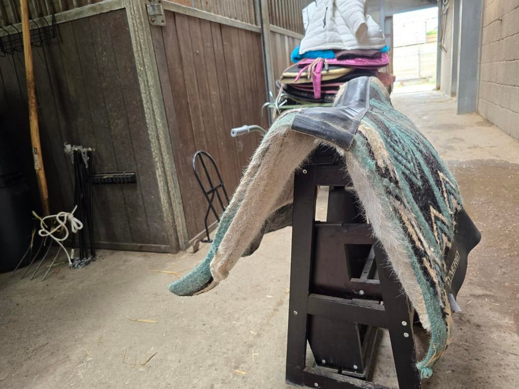 2 Synergy westernpads., Dieren en Toebehoren, Ophalen of Verzenden, Zo goed als nieuw