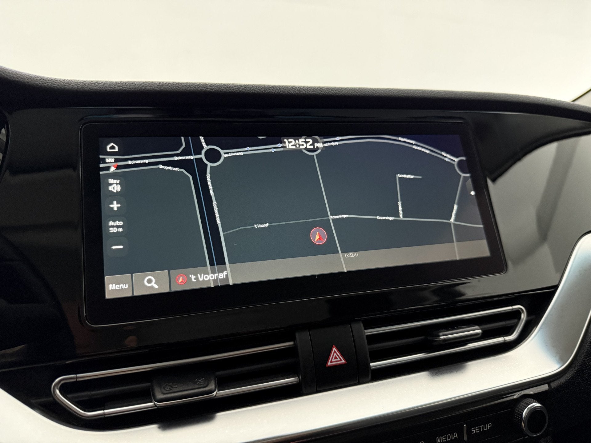 Foto 22 van Kia e-Niro DynamicLine 64 kWh | Snelladen | SOH 95% | Clima