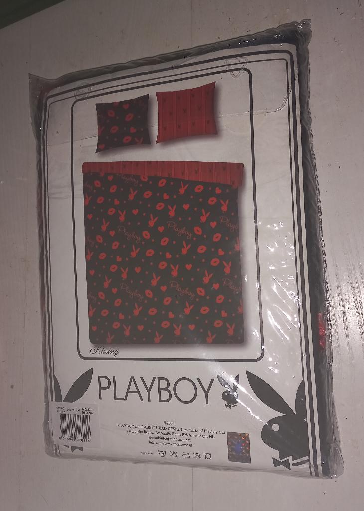 Satijnen Playboy dekbedovertrek 240 x 200/220 *Gloednieuw*, Ophalen of Verzenden, Nieuw, Overige maten, Dekbedovertrek