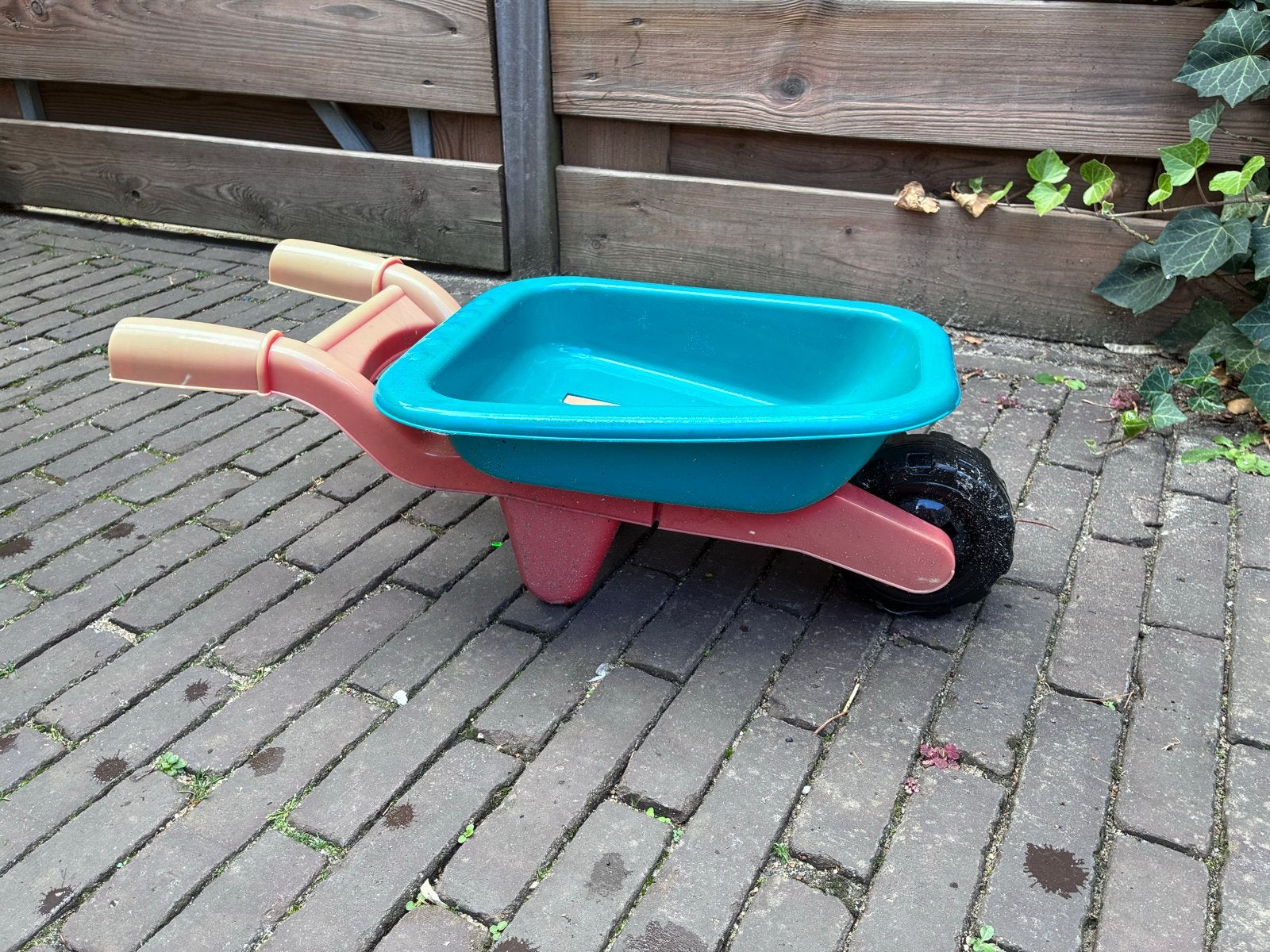 Kinder kruiwagen - speelgoed voor buiten, Kinderen en Baby's, Ophalen, Gebruikt, Jongen of Meisje