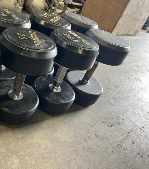Inotec rubberen dumbbells 20-25 kg  gewichten, Ophalen, Dumbbell, Gebruikt, Inotec