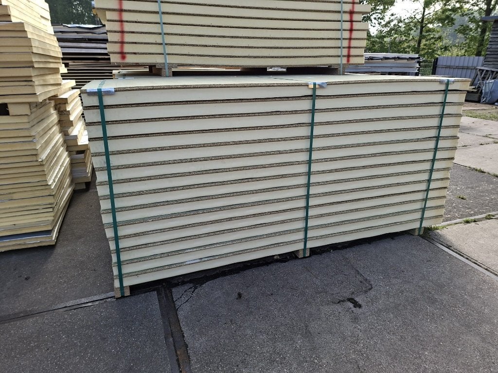 Unilin plat dak isolatie met underlayment/spaanplaat, Ophalen, Dakisolatie, Zo goed als nieuw, Hardschuim (Pir)