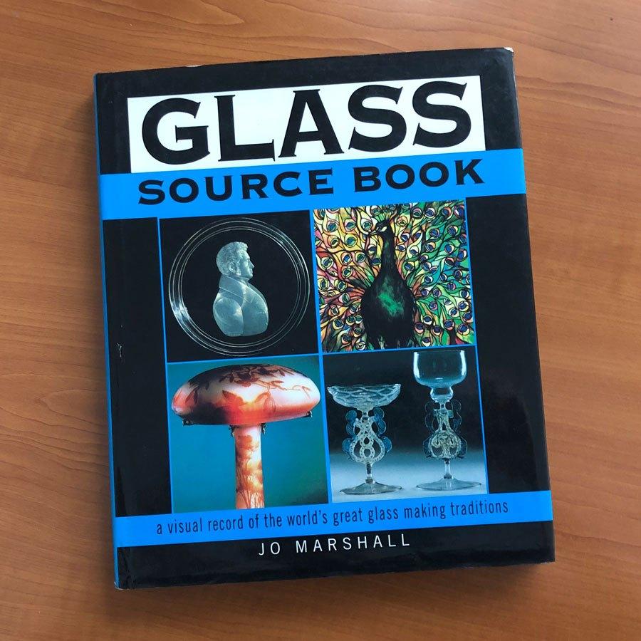 Glass Source Book - A visual record, Boeken, Kunst en Cultuur | Beeldend, Zo goed als nieuw, Ophalen of Verzenden