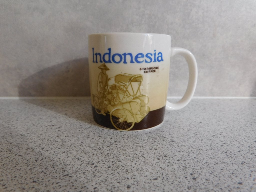 Mok 89 ml. 2012 Indonesia Collector Series Starbucks, Huis en Inrichting, Keuken | Servies, Zo goed als nieuw, Overige stijlen