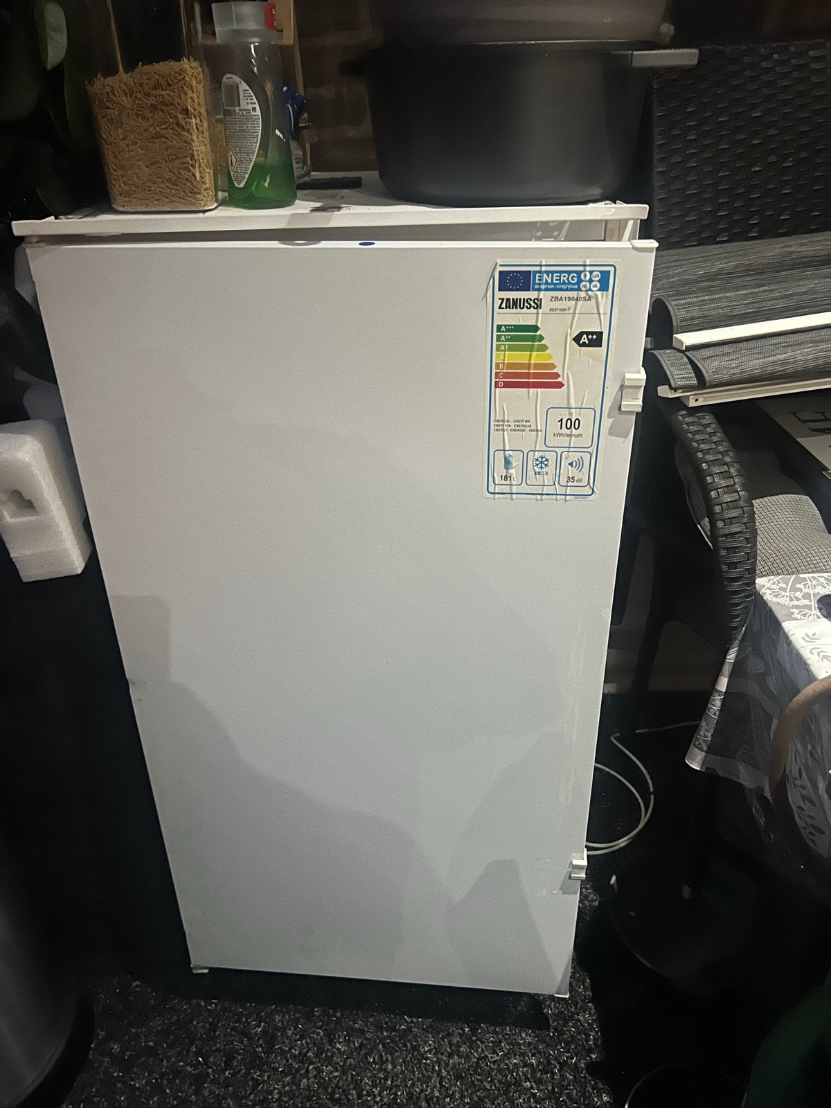 Zanussi ZBA19040SA Koelkast - Energieklasse A++, 150 tot 200 liter, Zonder vriesvak, Zo goed als nieuw, Energieklasse A of zuiniger