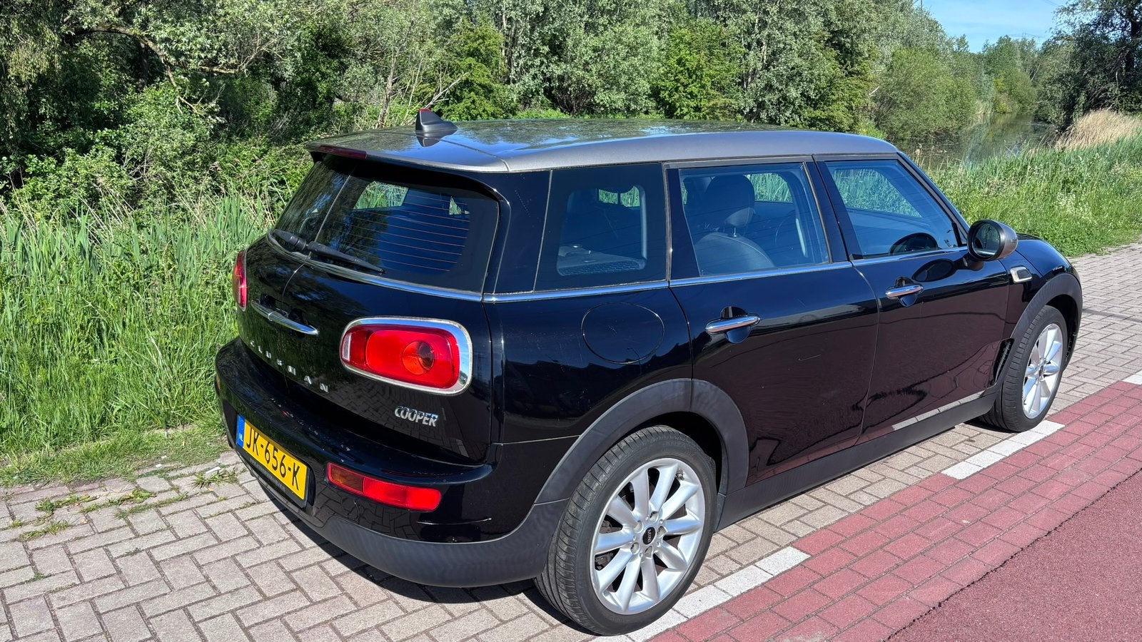 Mini Clubman 1.5 136pk 2016 Zwart, Auto's, Voorwielaandrijving, Zwart, Origineel Nederlands, Stationwagon