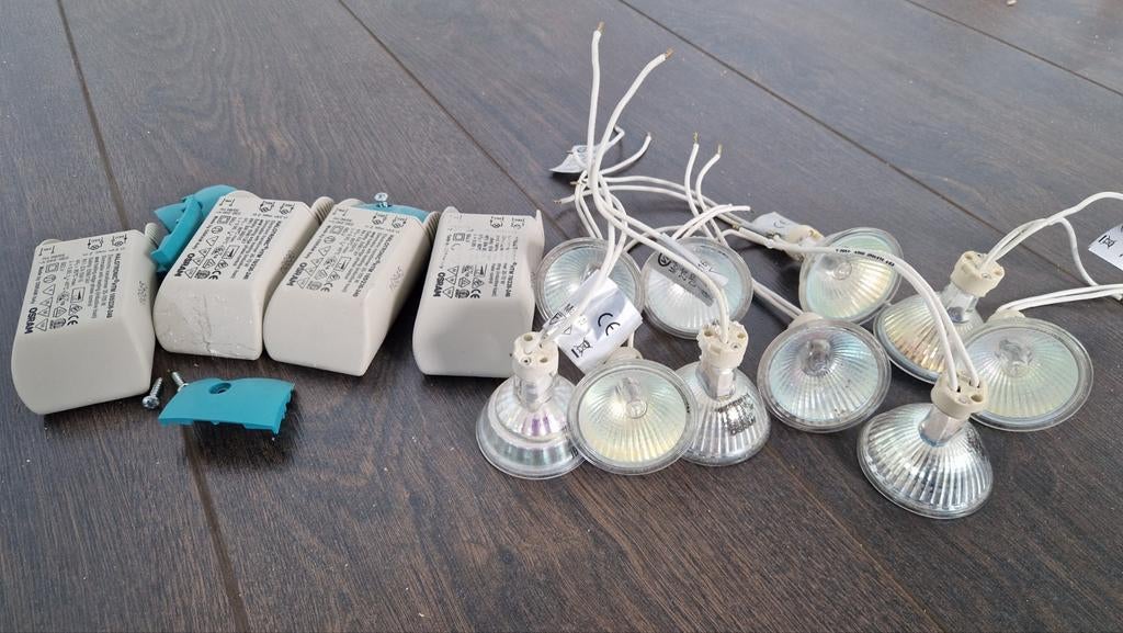 4x Osram HTM 105VA Trafo + 10x 12V 35W G5.3 Halogeen Spots, Ophalen, Zo goed als nieuw