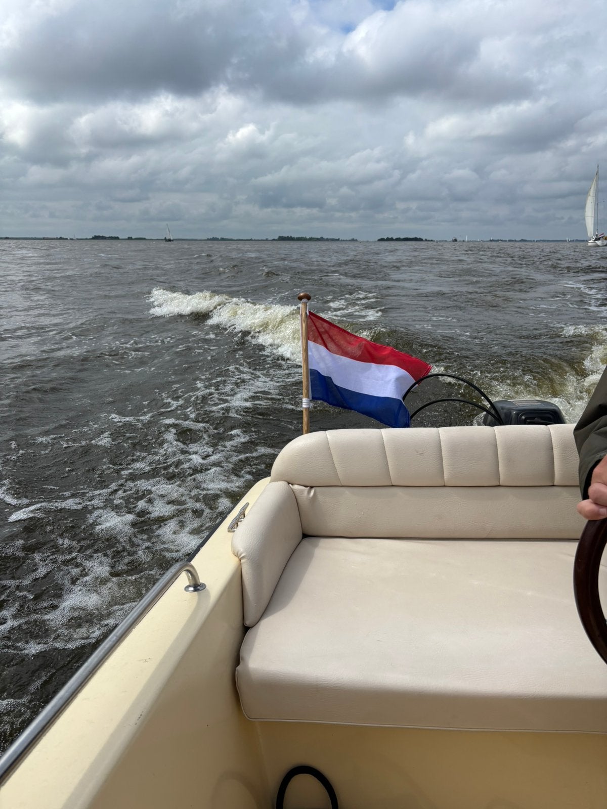 Boot met 15 pk suzuki motor en trailer vaarbewijsvrij, Ophalen