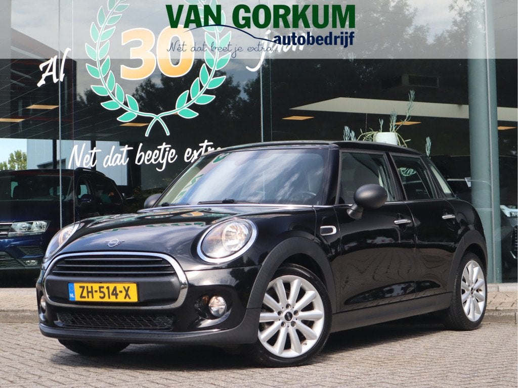 MINI One 1.5 Navi / Airco / Elekramen / Cruise / NL Auto, Auto's, Mini, Voorwielaandrijving, Stof, Gebruikt, Start-stop-systeem