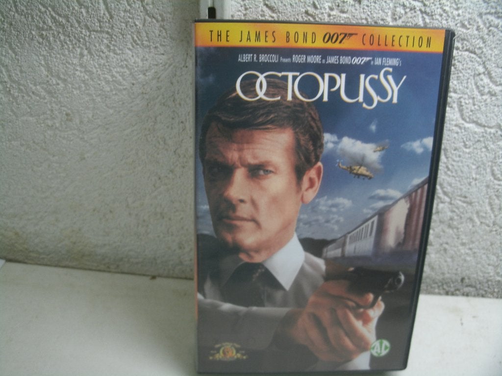 vhs 247b octopussy, Alle leeftijden, Ophalen of Verzenden, Zo goed als nieuw, Actie en Avontuur