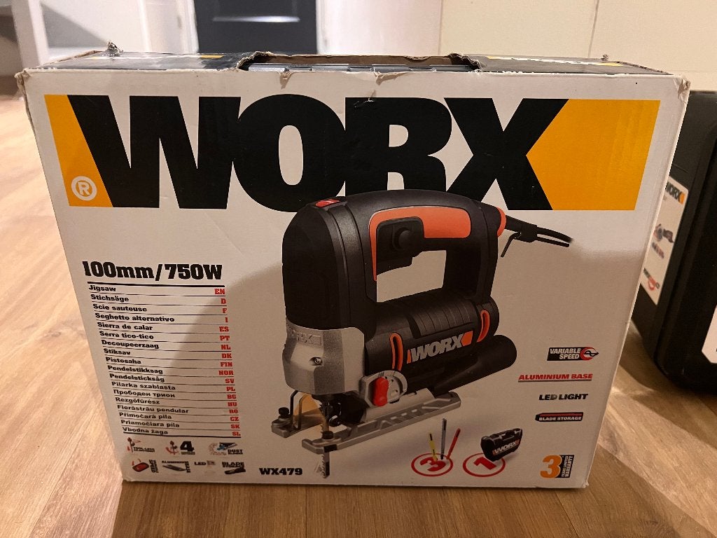 Worx Decoupeerzaagmachine WX479, Doe-het-zelf en Verbouw, Worx, 600 tot 1200 watt, Ophalen of Verzenden, Zo goed als nieuw