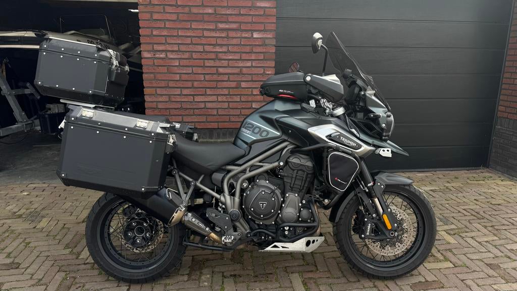 Triumph Tiger 1200 XCA 2018 vol opties, Zadelverwarming, Motorrijbewijs A, Gebruikt, 3 cilinders