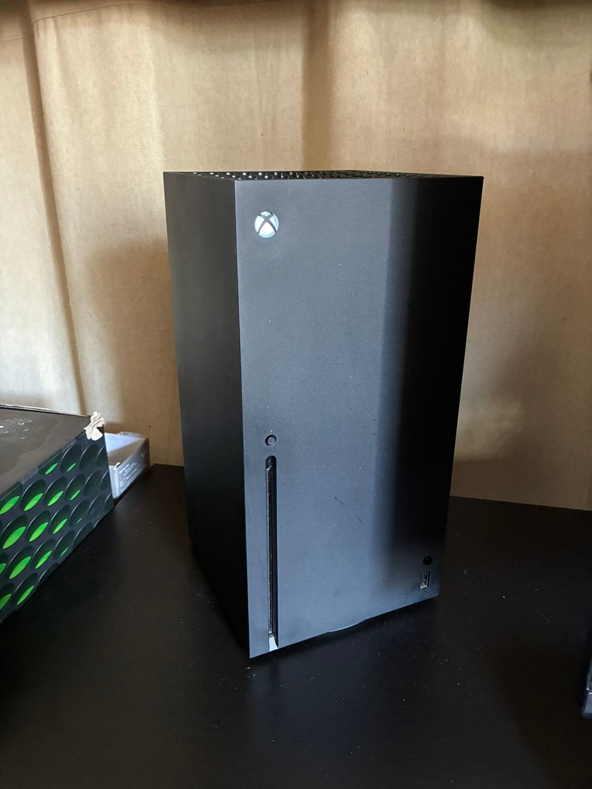 Xbox series x 1tb, Spelcomputers en Games, Spelcomputers | Xbox Series X en S, Ophalen of Verzenden, Zo goed als nieuw