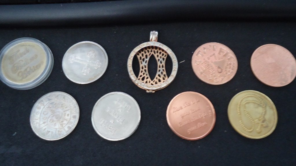 Zilveren Mi Moneda kettinghanger met 8 Beads, Met hanger, Ophalen of Verzenden, Zo goed als nieuw, Zilver