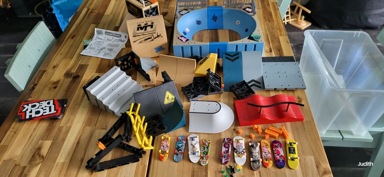 Grote Tech Deck set met skatepark en 10 skateboards, Ophalen of Verzenden, Gebruikt