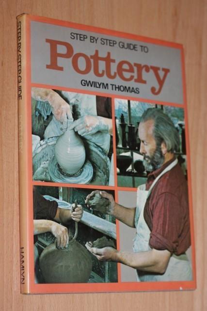 Step-by-step guide to Pottery - Thomas - 32003, Ophalen of Verzenden, Gelezen, Kleien en Boetseren