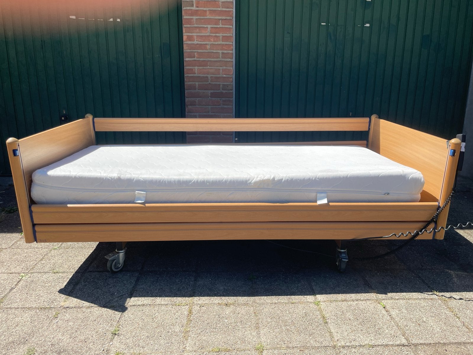 Medisch hoog/laag bed, Diversen, Ophalen of Verzenden, Zo goed als nieuw