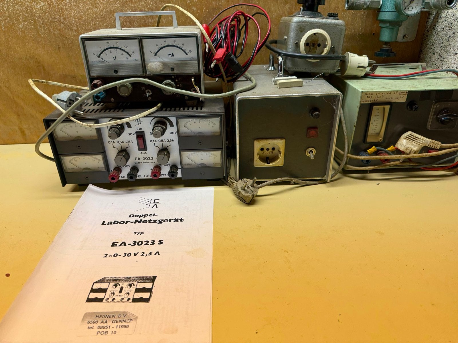 EA-3023 S Dubbel Laboratorium Voedingseenheid, Ophalen, Gebruikt, Q, Q