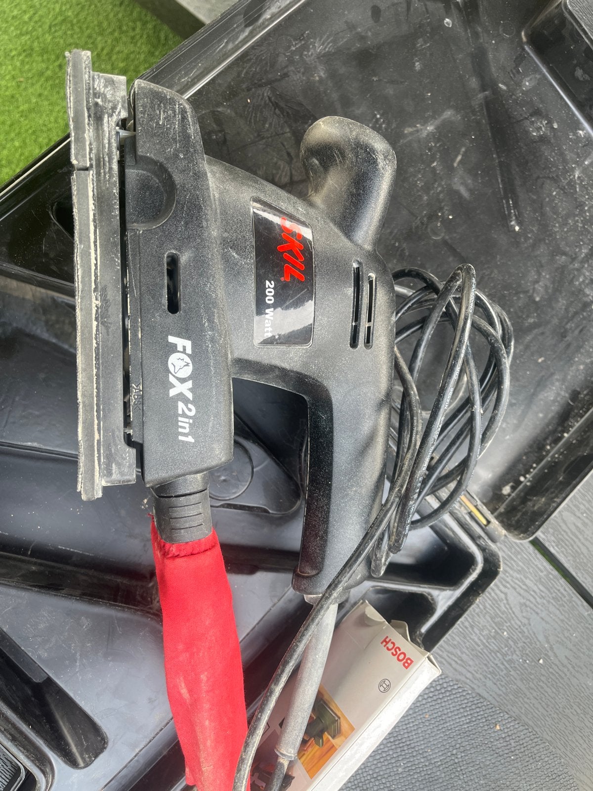 SKIL Vlakschuurmachine 200W met koffer en schuurvellen, Ophalen, Gebruikt, Minder dan 600 watt, Vlakschuurmachine