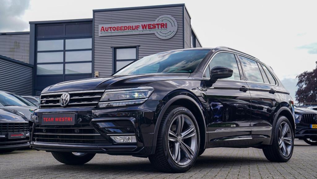 Volkswagen Tiguan 1.4 TSI ACT Comfortline | Massage | Stoelv, Auto's, Volkswagen, Stof, 4 cilinders, 150 pk, Zwart