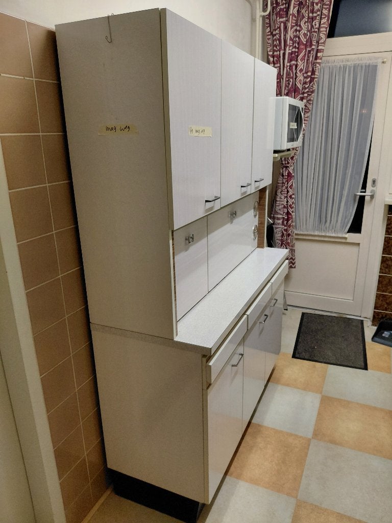Retro kast, Ophalen, Gebruikt, Met deur(en), 100 tot 150 cm