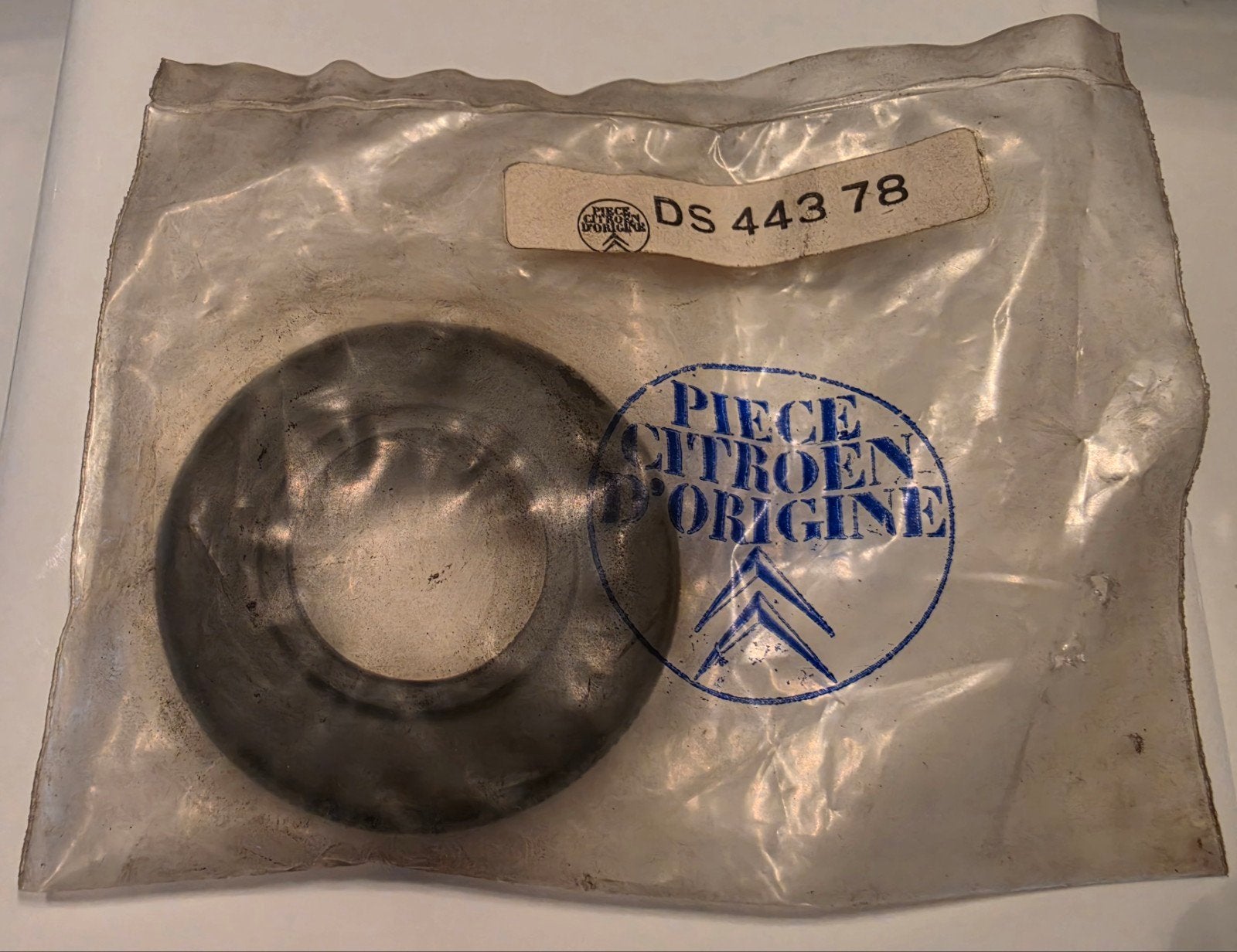 Citroën DS ID rubber NOS vanaf 1961 (evt. 2e beschikbaar), Ophalen of Verzenden