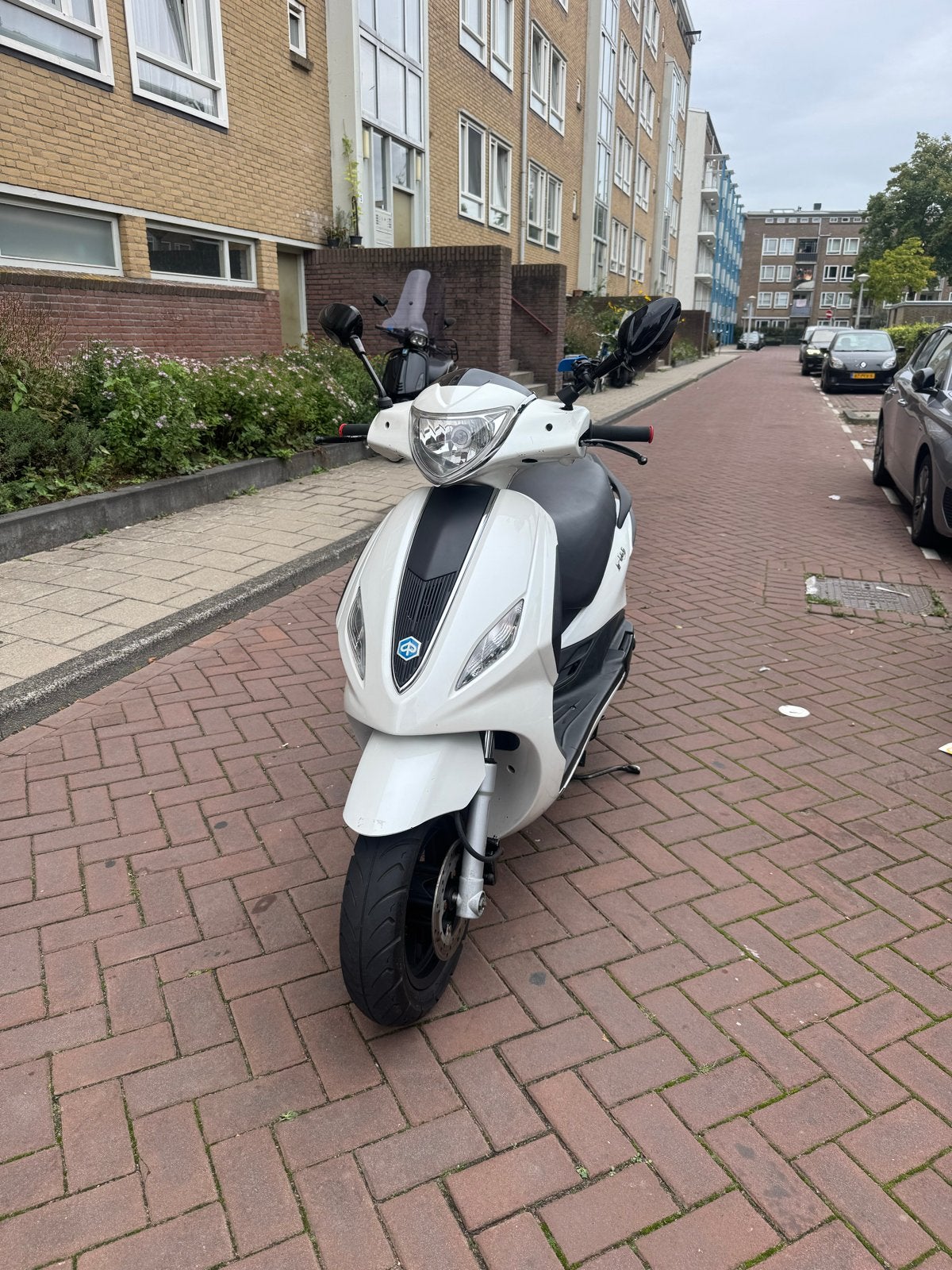 Piaggio New Fly 125cc Scooter - 2014 Model, Gebruikt, Maximaal 45 km/u, Ophalen of Verzenden, Fly