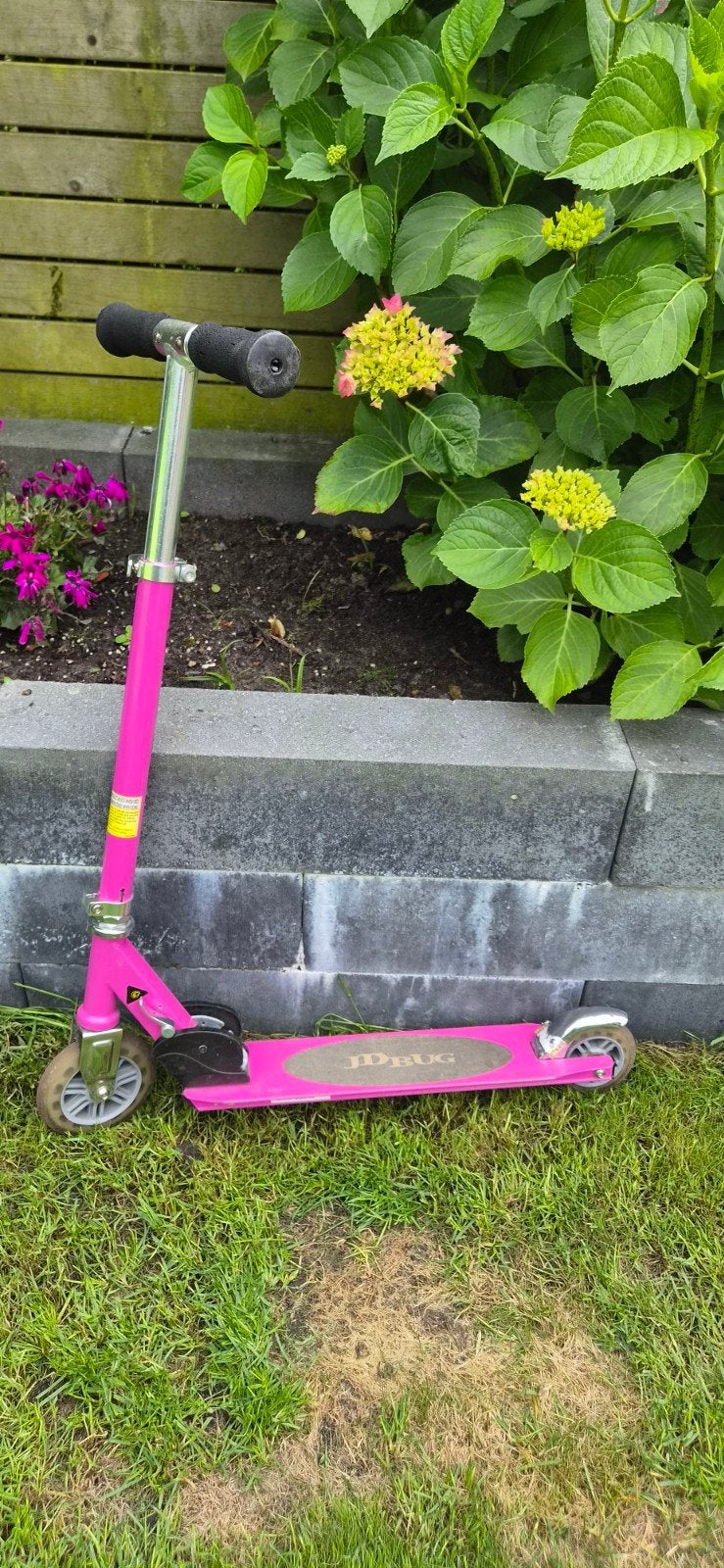 Roze JD Bug step - Gebruikt maar in goede staat, Fietsen en Brommers, Steps, Ophalen, Gebruikt, Gewone step, JD Bug