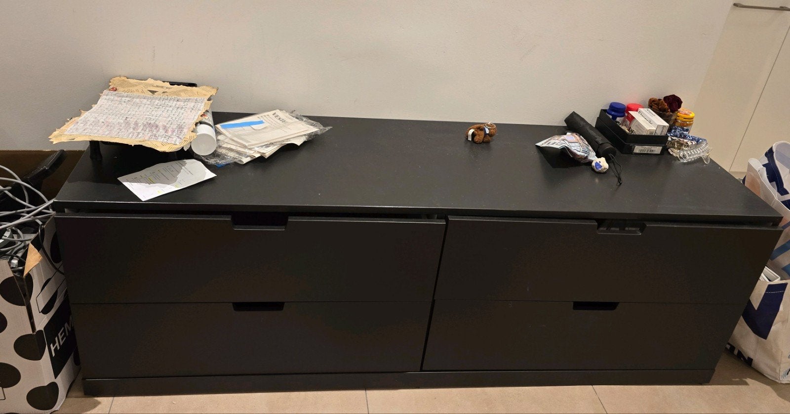 IKEA black chest of drawers, Ophalen, 100 tot 150 cm, Zo goed als nieuw, 3 of 4 laden