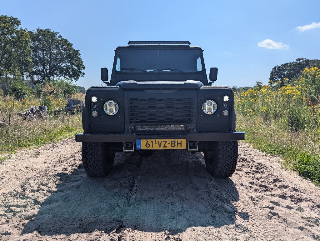 Land Rover Defender Td5 09-2001, Zwart, 2495 cc, 160 pk, Leder en Stof