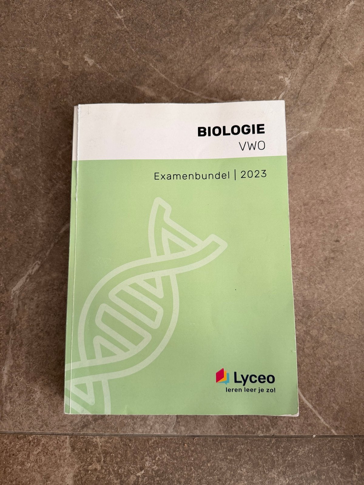 examenbundel biologie VWO  lyceo, Boeken, Ophalen of Verzenden, Zo goed als nieuw, VWO, Biologie