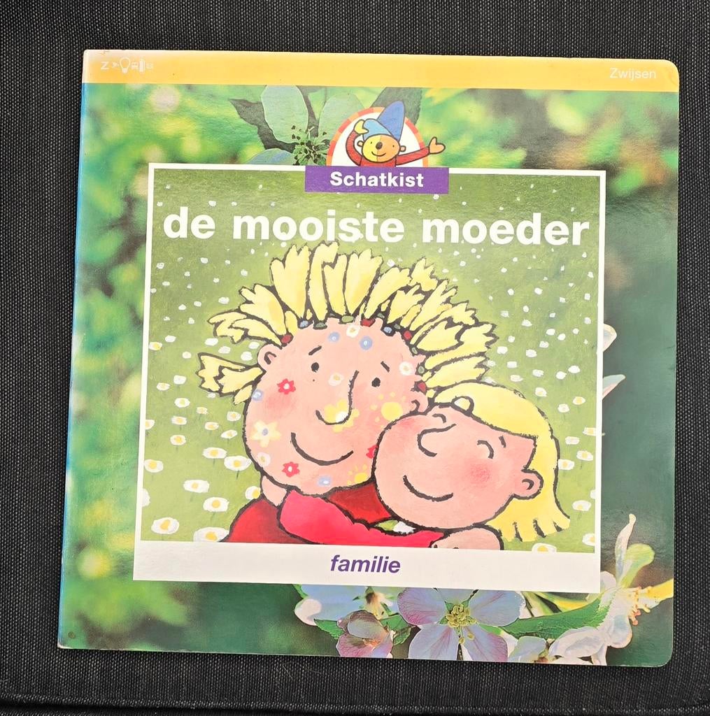 Schatkist: De Mooiste Moeder - Familie Voorleesboek, Ophalen of Verzenden, Fictie algemeen, Voorleesboek
