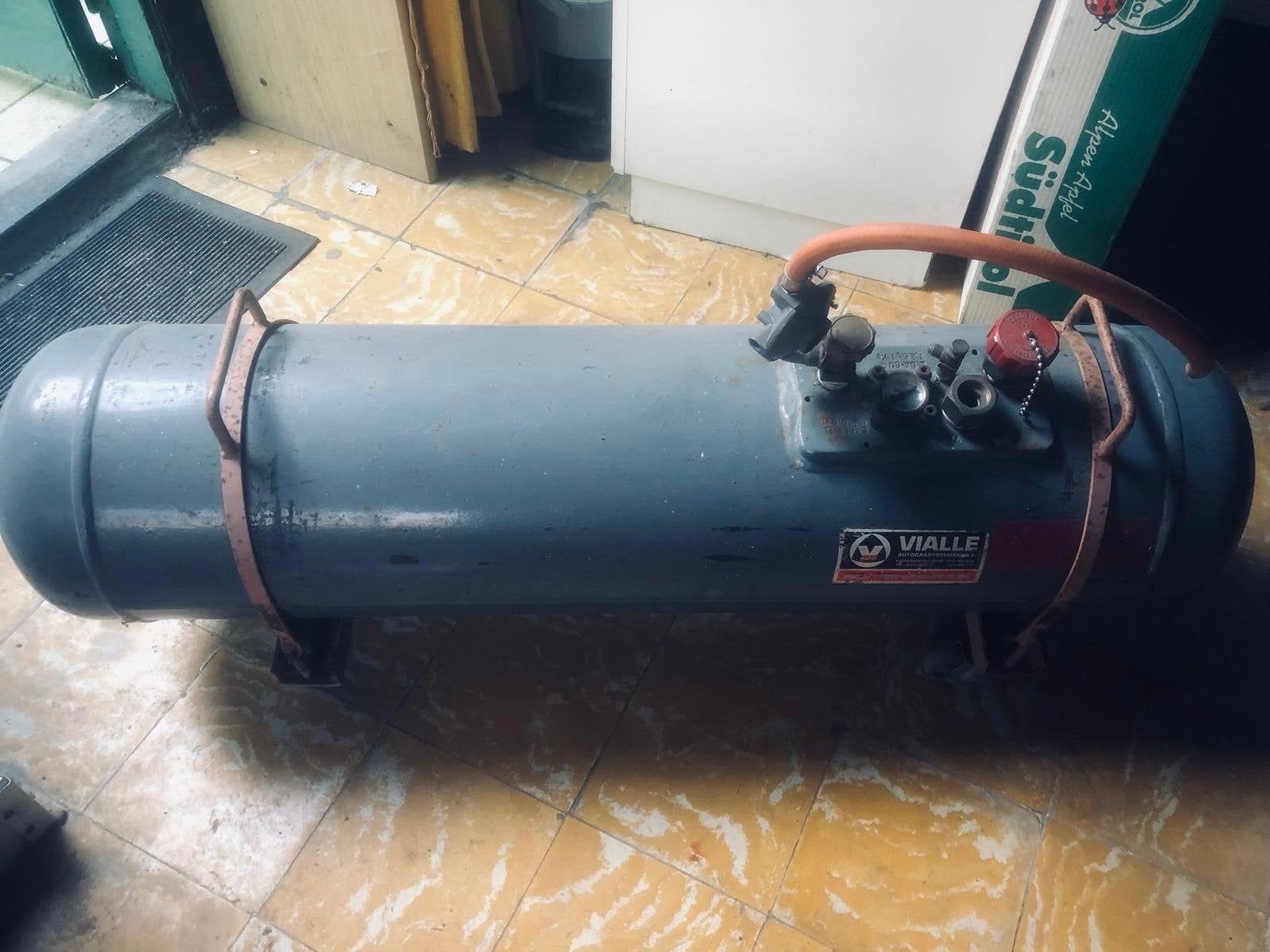 Vialle LPG Tank met wielen - Gebruikt, Ophalen, Gebruikt, Minder dan 200 liter/min, Mobiel