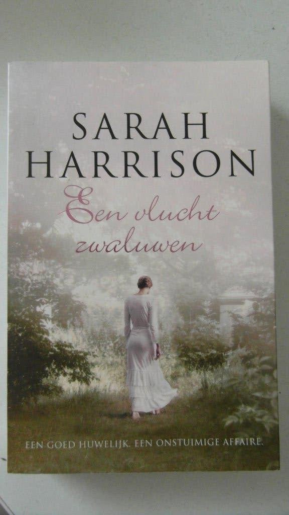 Een vlucht zwaluwen,  Sarah Harrison, Ophalen of Verzenden, Zo goed als nieuw