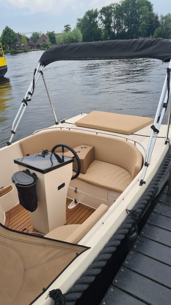 2022 Lago amore 595 Tendersloep Honda 20 Tender Bunkussen, Ophalen, Tender, Binnenboordmotor, Rondzit