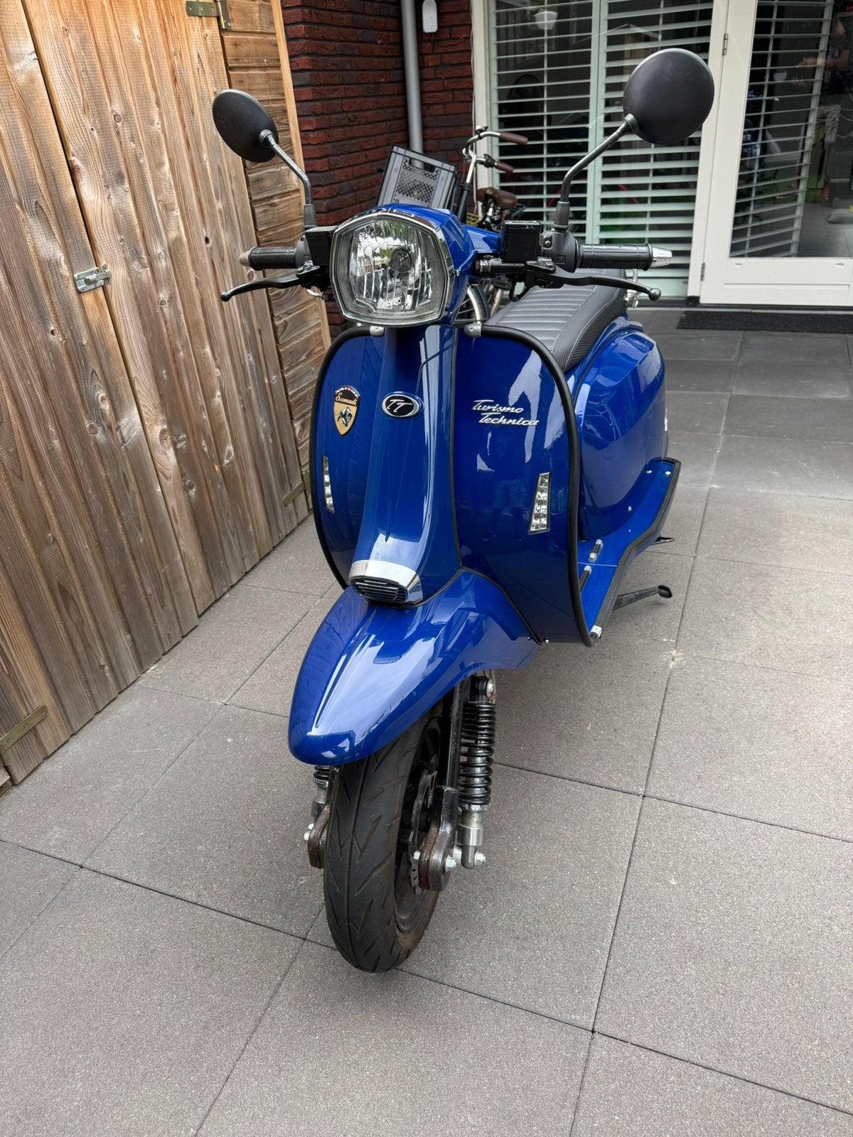 Scomadi TT 125i motorscooter bijna nieuw & weinig kilometers, Fietsen en Brommers, Ophalen, 125 cc, Zo goed als nieuw, Benzine