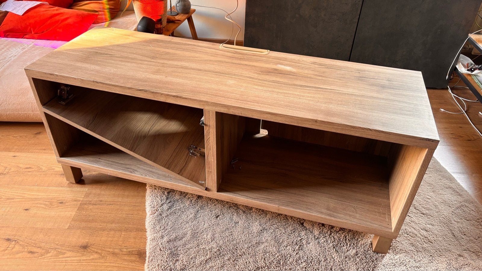 Ikea Besta TV meubel 120x40x40 met deurtje en pootjes, Ophalen, Gebruikt, 100 tot 150 cm, Minder dan 100 cm