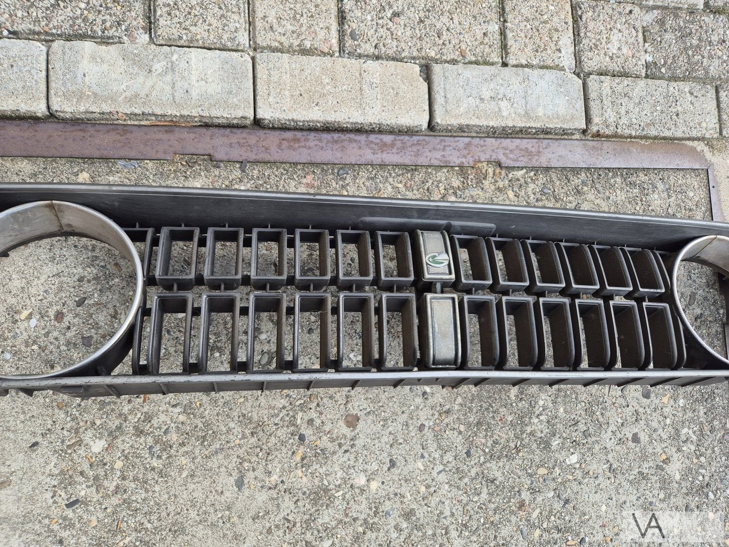 Toyota Carina 1972 - 1978 eerste model grille met knippers, Gebruikt, -, -, Ophalen of Verzenden