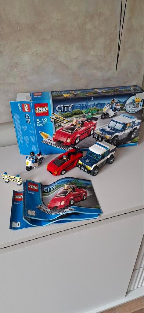 Lego 60007 politie achtervolging, Kinderen en Baby's, Speelgoed | Duplo en Lego, Lego, Ophalen of Verzenden, Complete set, Inclusief minifiguren