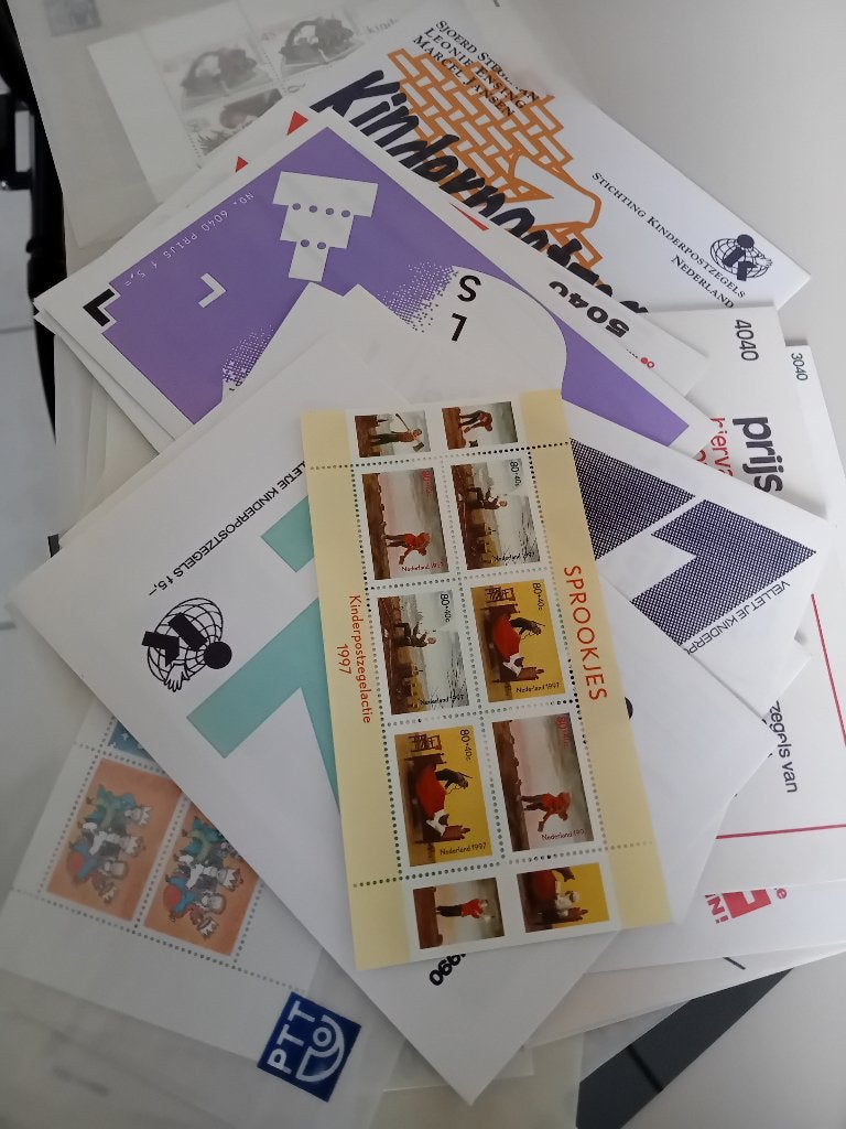 Kinderpostzegels, Postzegels en Munten, Ophalen of Verzenden, Na 1940, Postfris