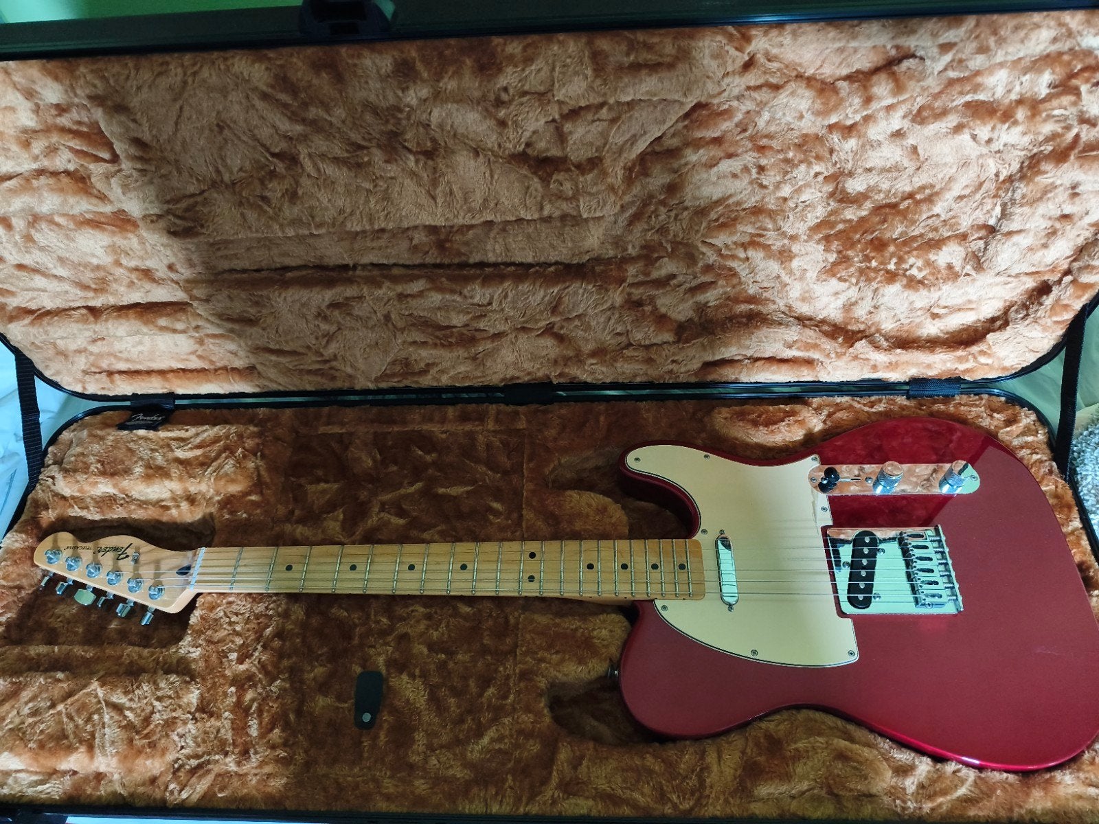FENDER Telecaster 2014 with hard case, Ophalen of Verzenden, Zo goed als nieuw