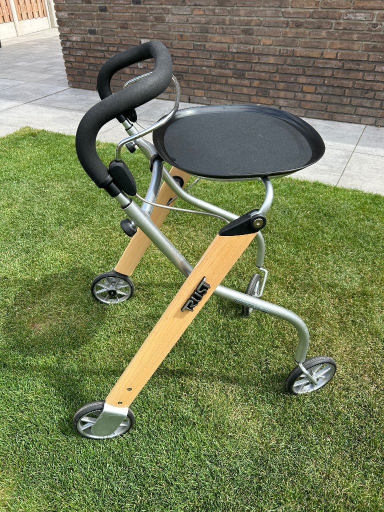 Binnen rollator Trust, Ophalen, Opvouwbaar, Zo goed als nieuw