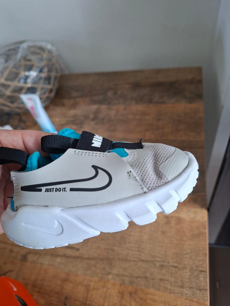 Nike maat 21 baby, Kinderen en Baby's, Babykleding | Schoentjes en Sokjes, Ophalen, Zo goed als nieuw, Jongetje of Meisje, Schoentjes